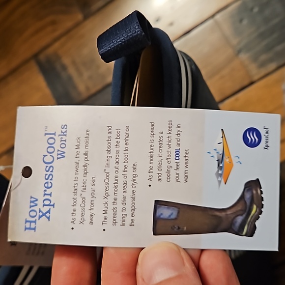 Cambridge Mid Muck Boot - Picture 4 of 5